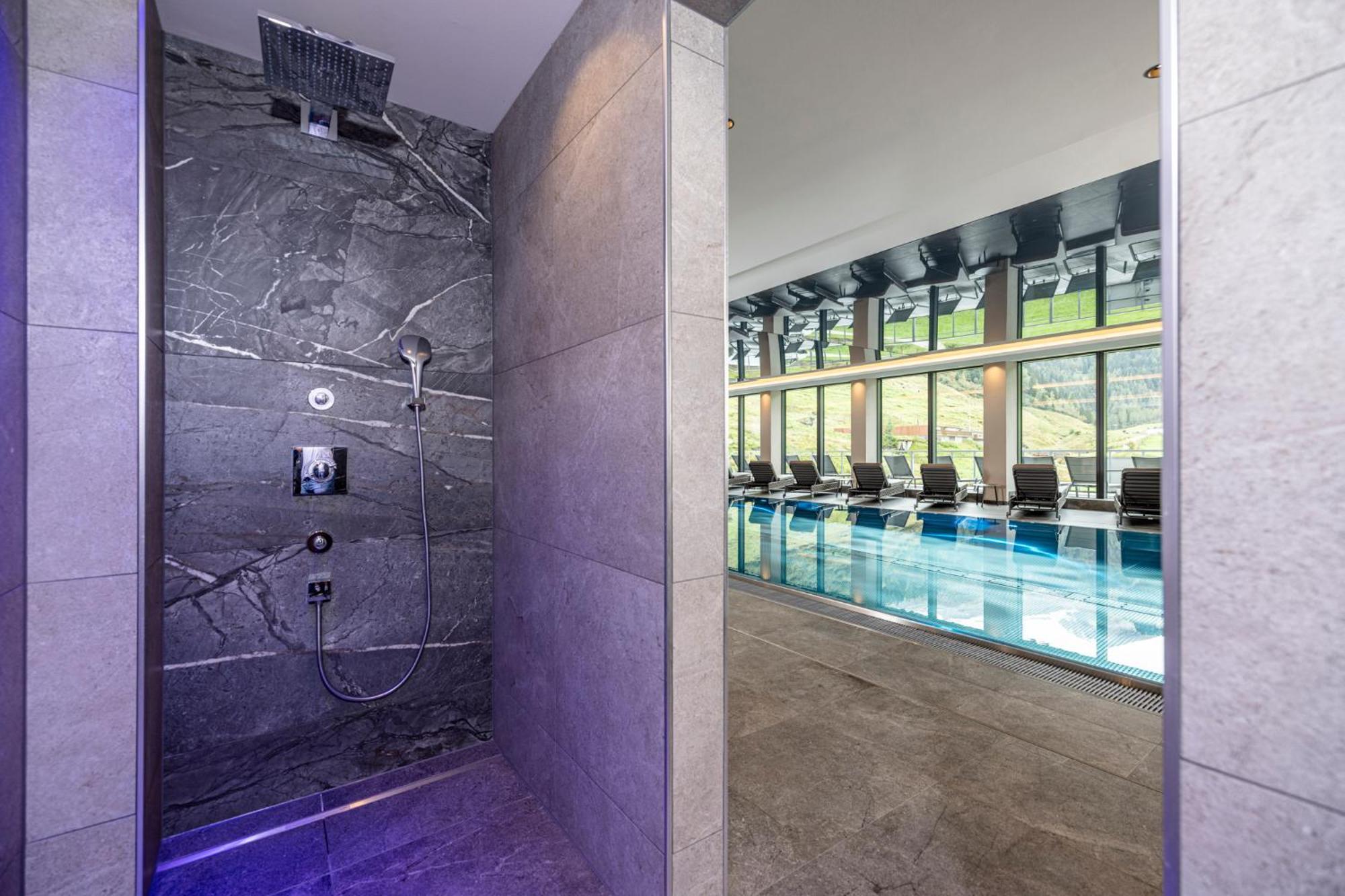 Thermal-Badhotel Kirchler Тукс Экстерьер фото