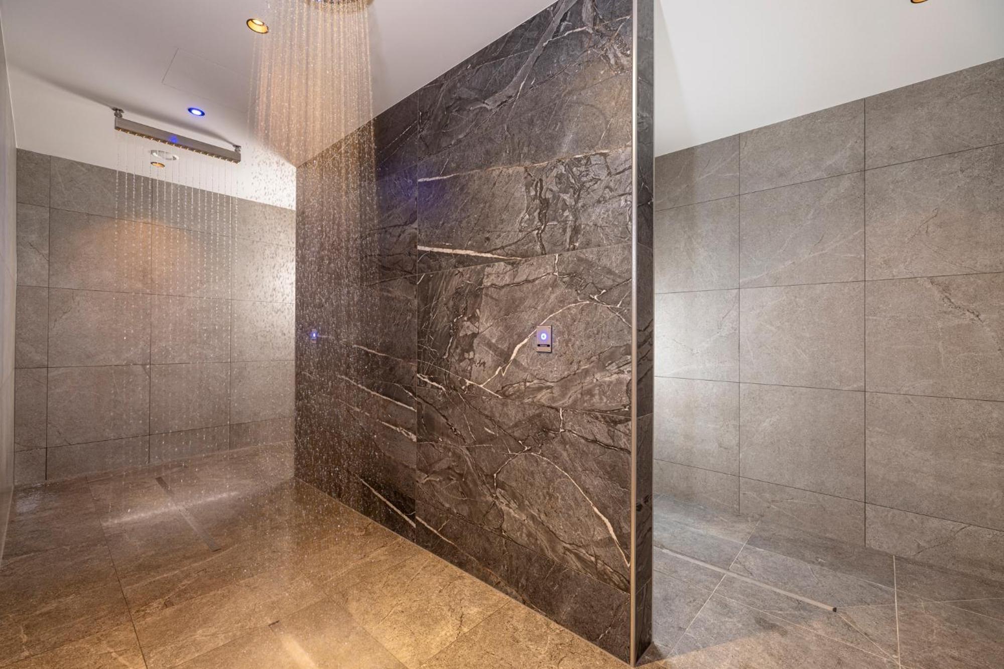Thermal-Badhotel Kirchler Тукс Экстерьер фото